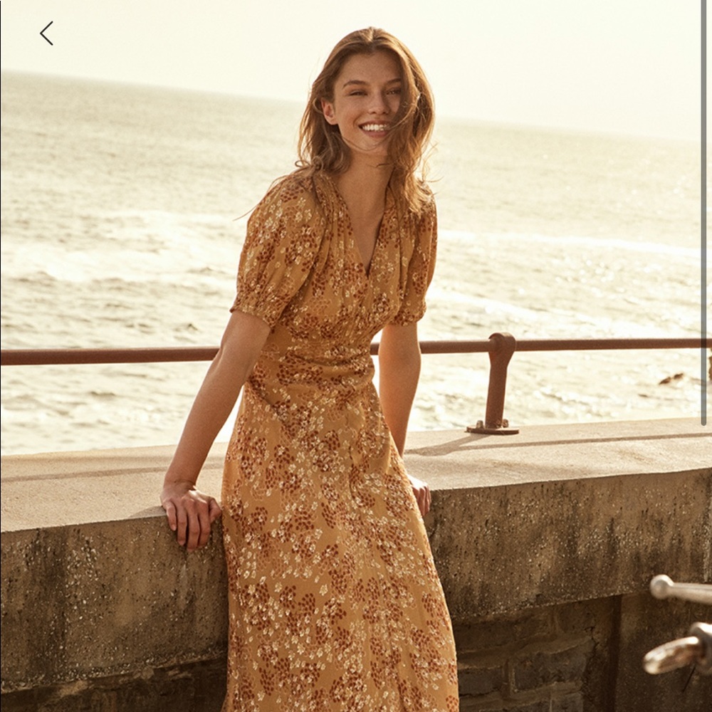 Stunning Maxi dress.